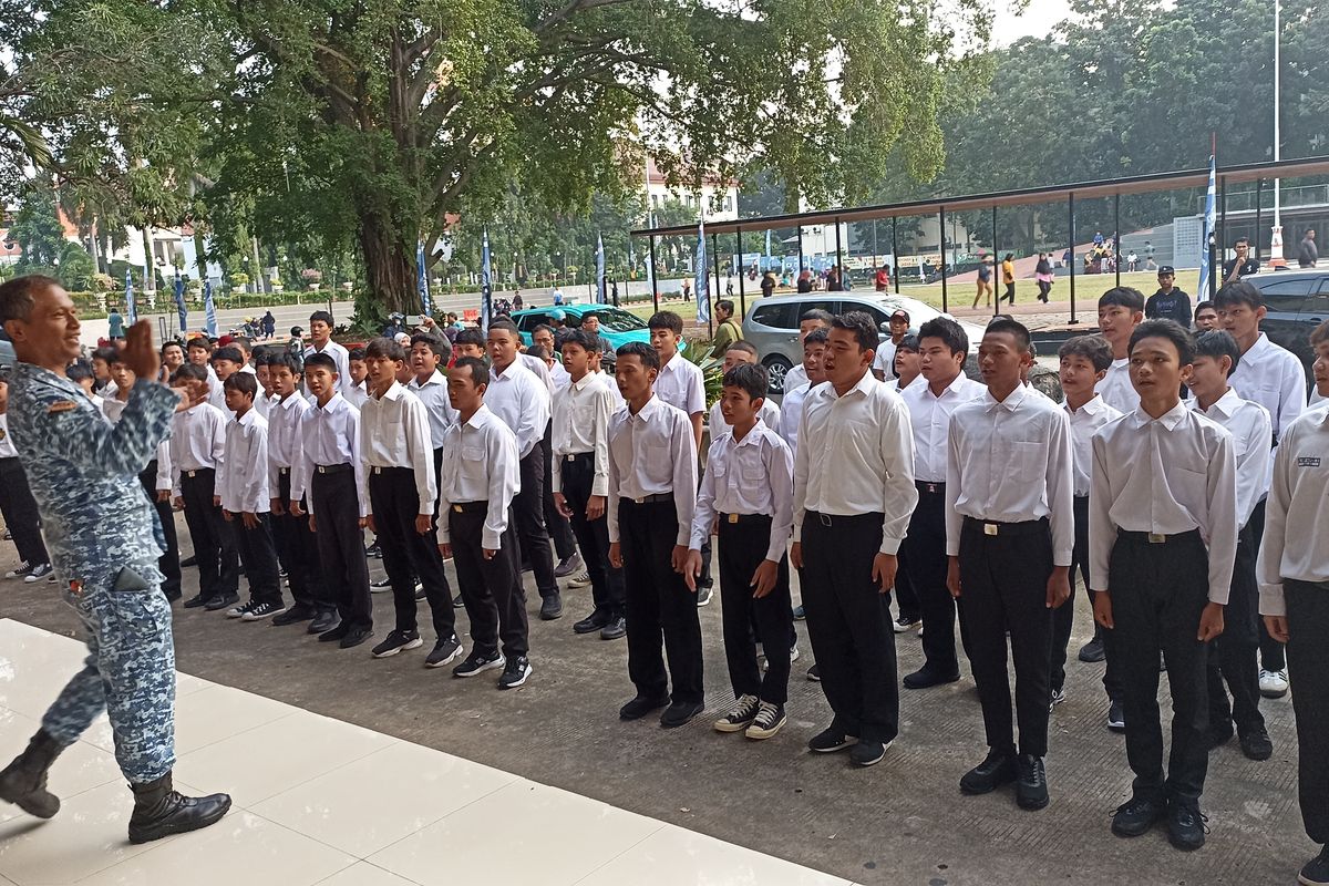 Ratusan Pelajar Depok Siap Di Gembleng Militer Hari Ini