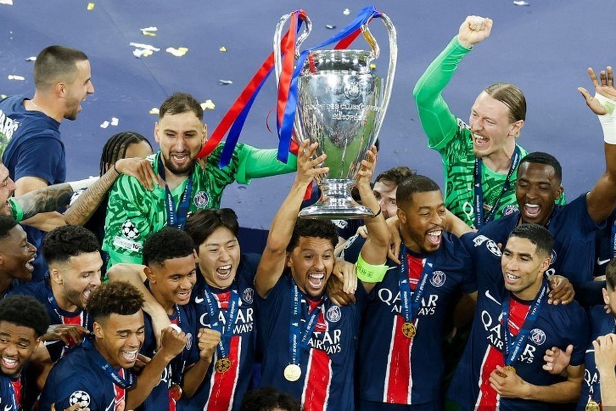 Replika UCL Di Tangan Pemain PSG: Ada Apa?