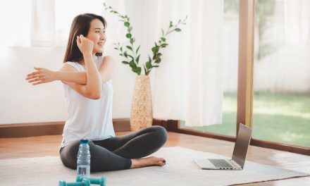 Redakan Stres Akhir Tahun Dengan Yoga Terstruktur