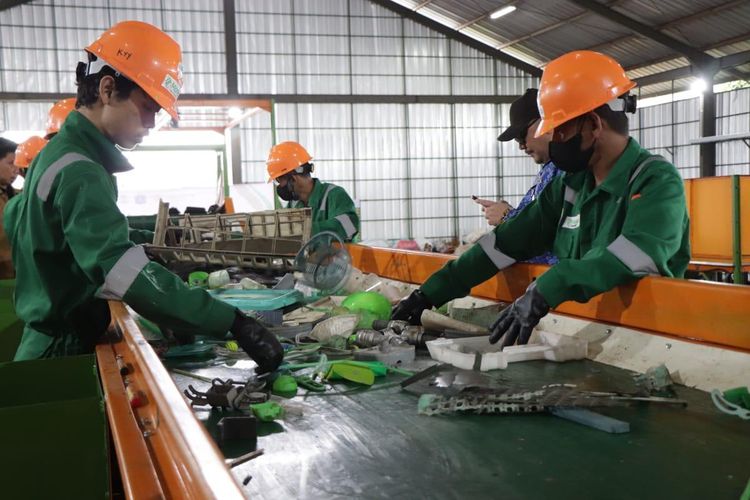 Jakarta Punya Pusat Daur Ulang Sampah Hingga 10 Ton