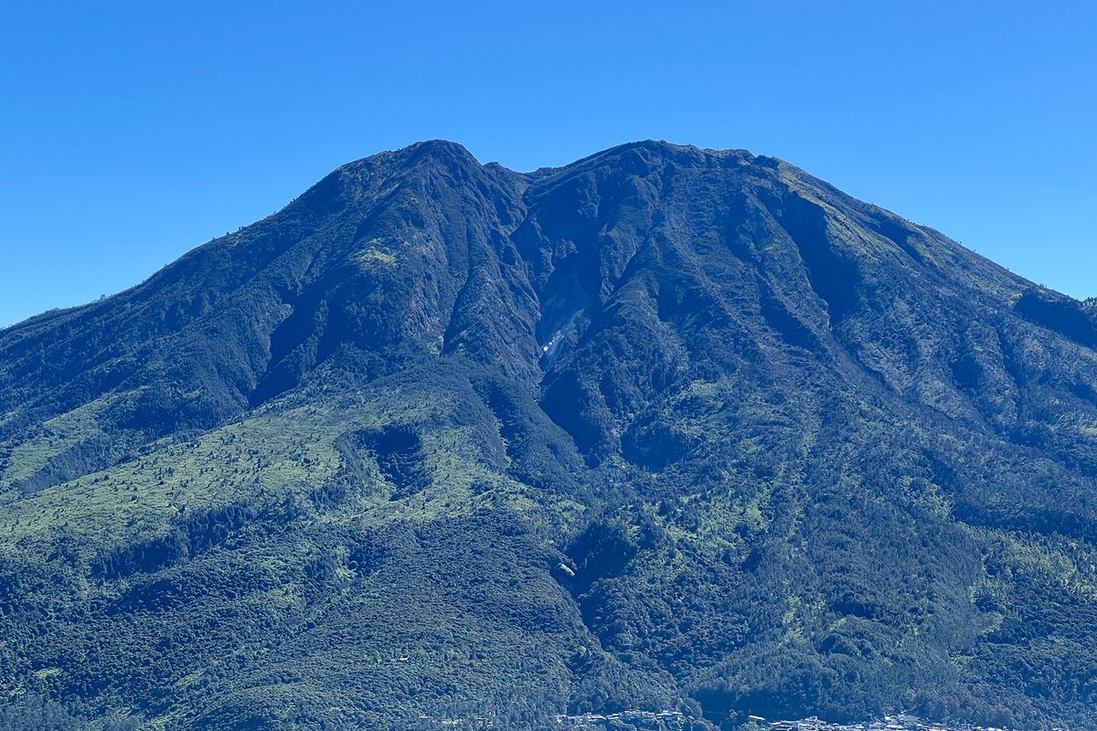 Gunung Lawu Via Karanganyar Tutup Februari 2026, Ini Alasannya