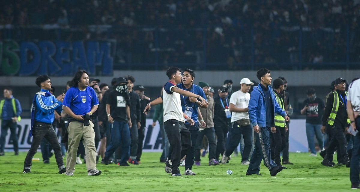 Buntut Rusuh ACL 2, Tribune Selatan GBLA Resmi Di Gembok!