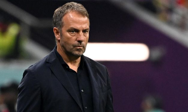 Fernandez Ke PSG, Hansi Flick Pusing Tujuh Keliling!