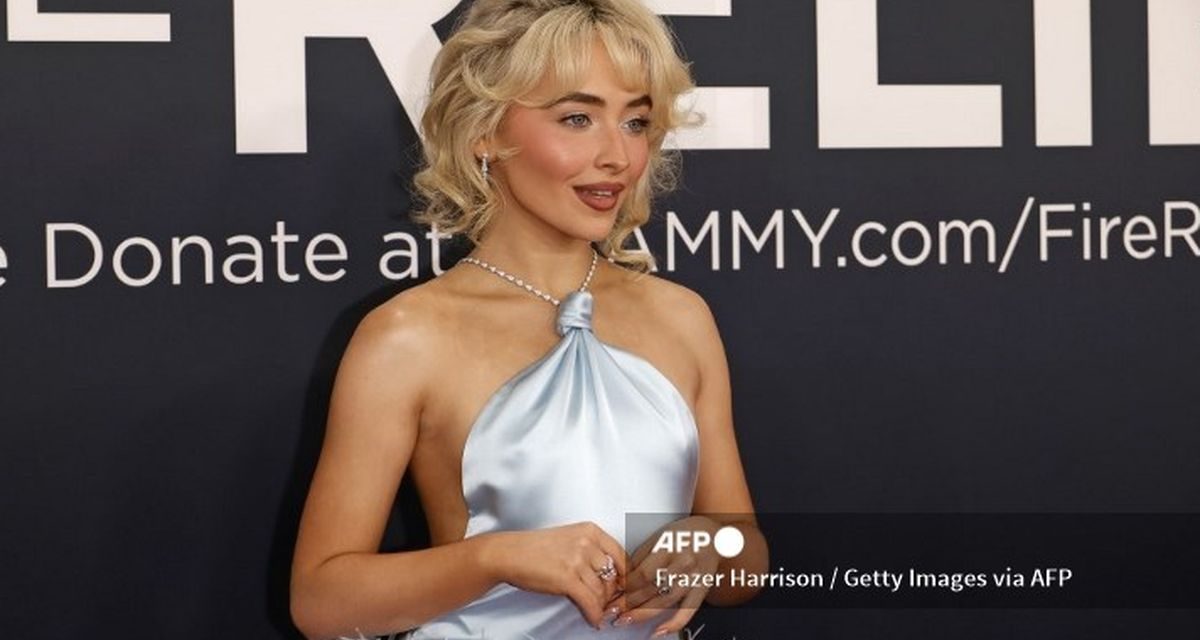 Sabrina Carpenter: Glamor Maksimal Di Grammy!