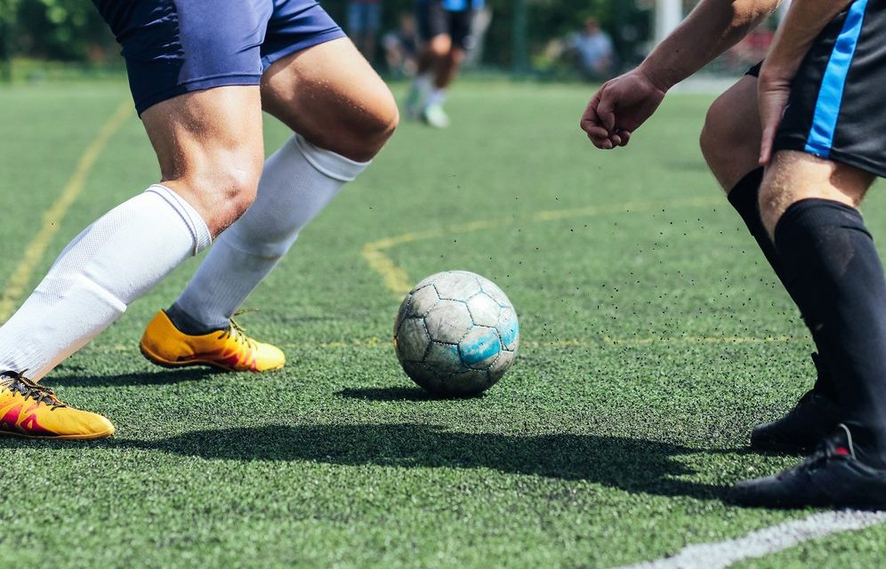 Rekomendasi Sepatu Biar Gacor Di Lapangan Mini Soccer