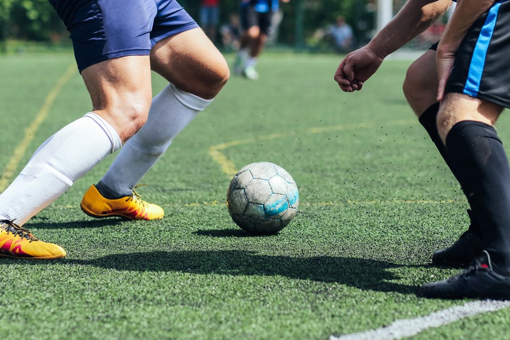 Rekomendasi Sepatu Biar Gacor Di Lapangan Mini Soccer