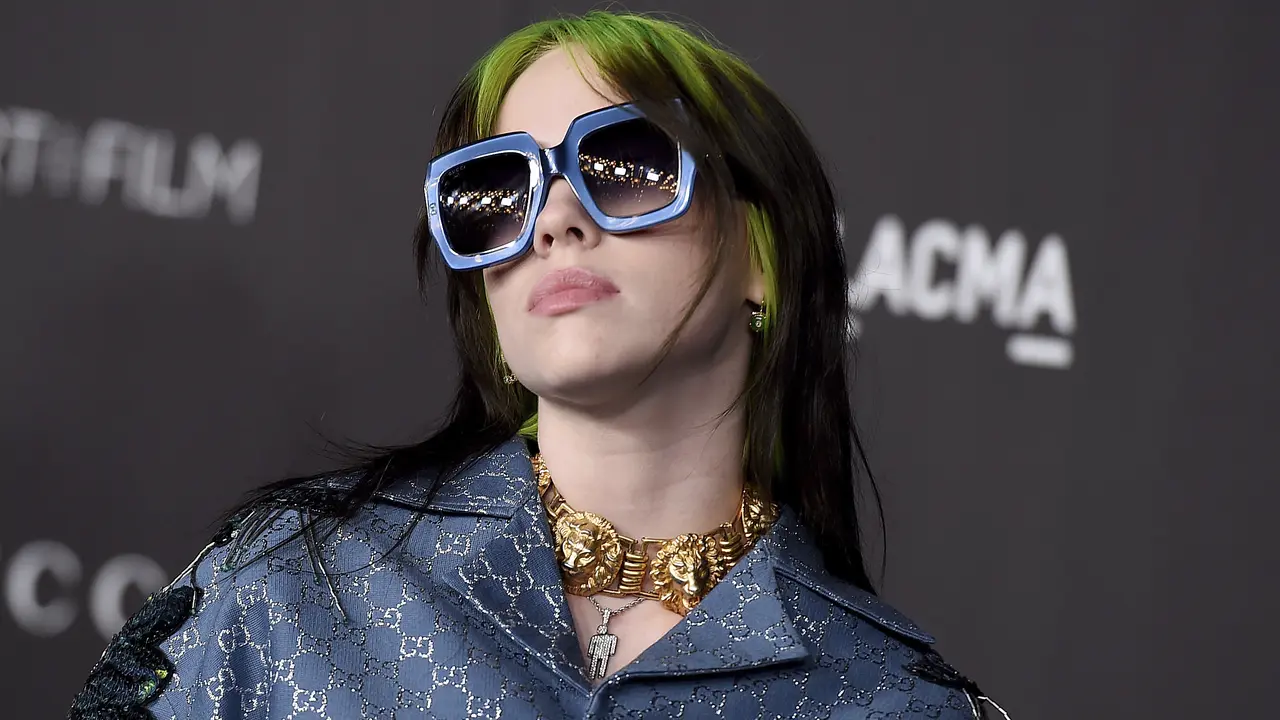 Gaya Unik Billie Eilish Yang Selalu Bikin Salfok