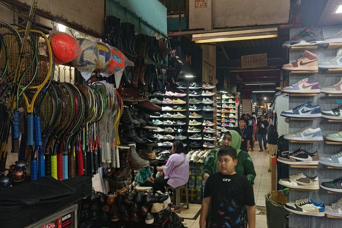 Taman Puring: Mantan Sentra Sepatu Branded Murah Di Jaksel