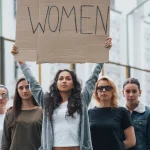 Arti Penting Wanita Bagi Lingkungan Sosial