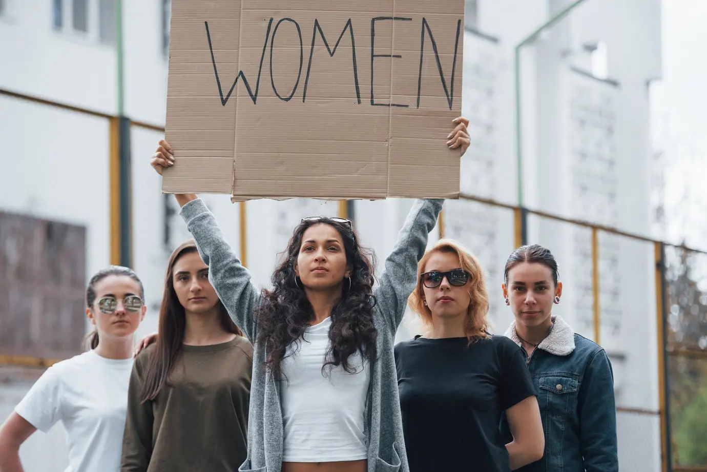Arti Penting Wanita Bagi Lingkungan Sosial