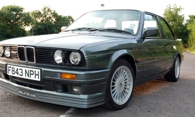 BMW E30: Mobil Tua Yang Makin Buas Dan Ghoib